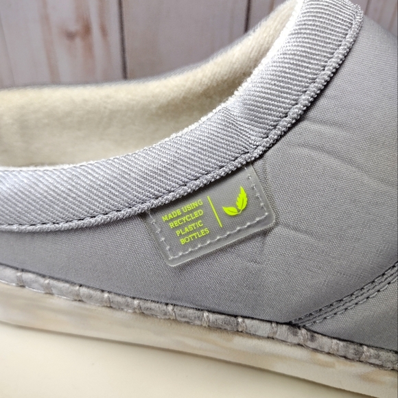 Dr. Scholl's "Cozy Vibes" Eco Conscious Slippers - Picture 5 of 9
